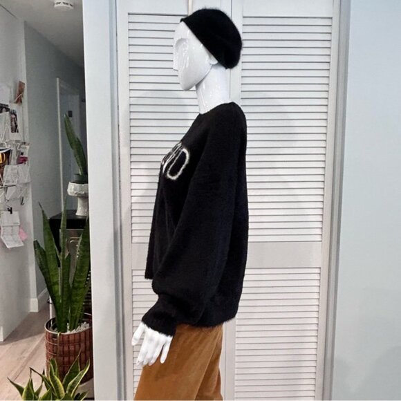 NWT Hem  Thread Fuzzy Knit Sweater - Picture 2 of 11